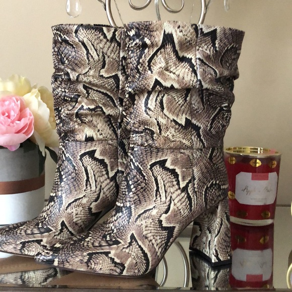 Vince Camuto Ambie Multi Snake Pointed Toe Mid Shaft Slouch Block Heel Booties - Picture 3 of 15